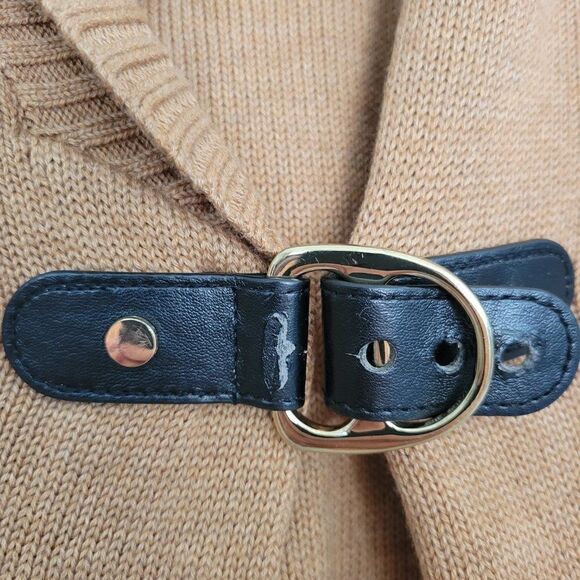 Charter‎ Club  Cardigan Sweater  witch buckle on the side size M - Picture 3 of 7